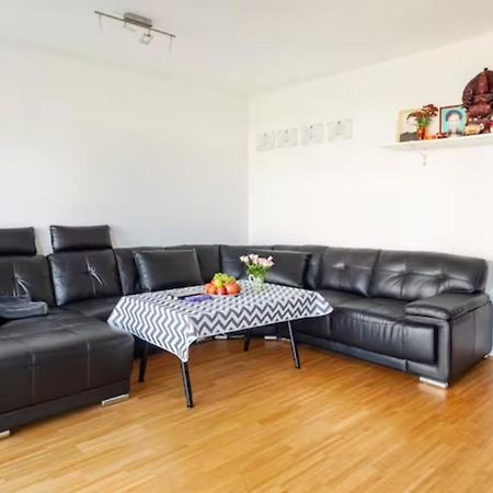 Privat Zimmer Richtung Messe Hannover Esterno foto
