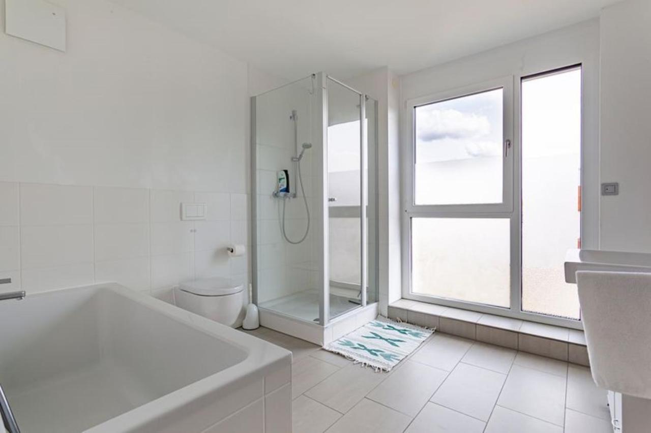 Privat Zimmer Richtung Messe Hannover Esterno foto